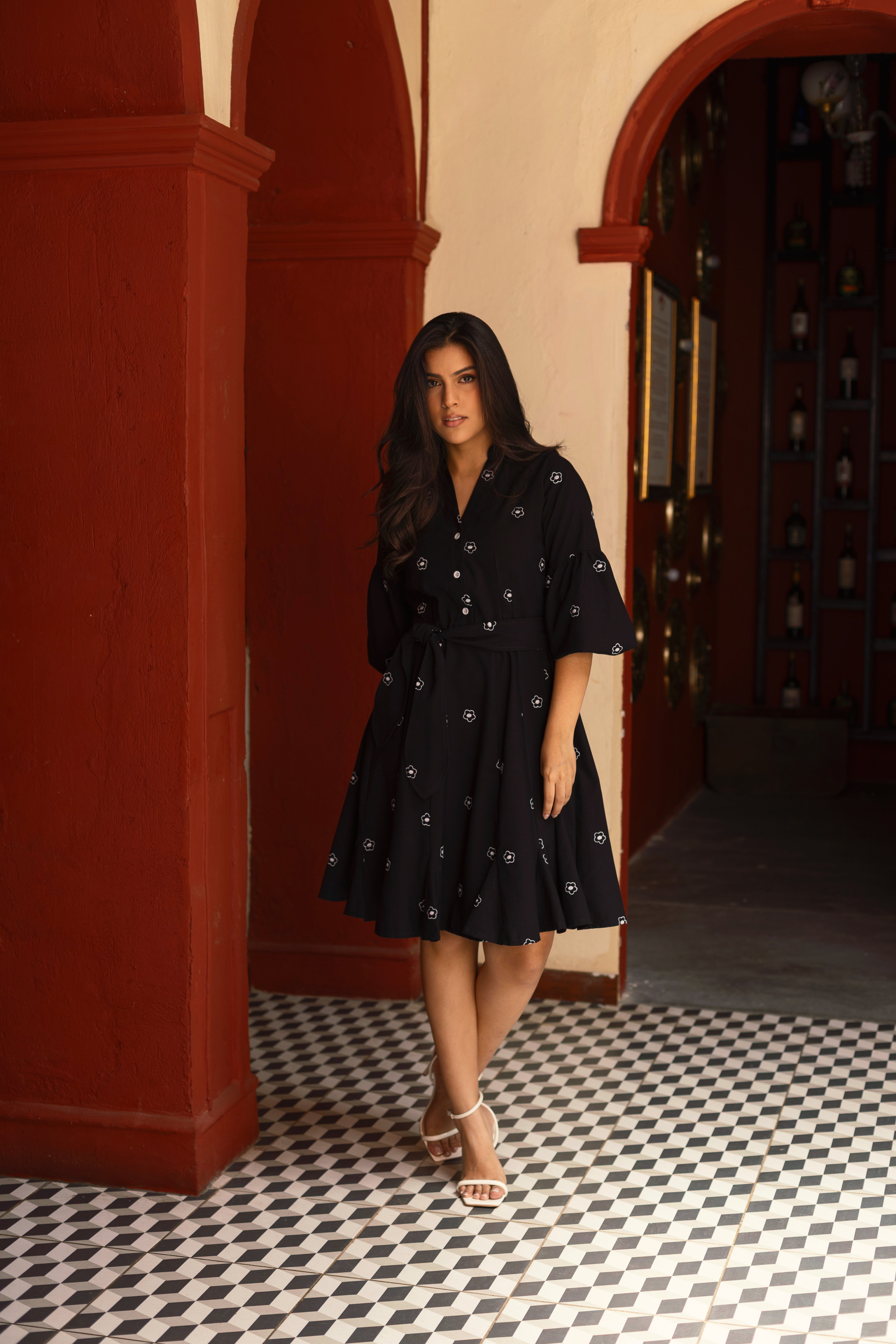 VESTIDO COLONIAL NEGRO
