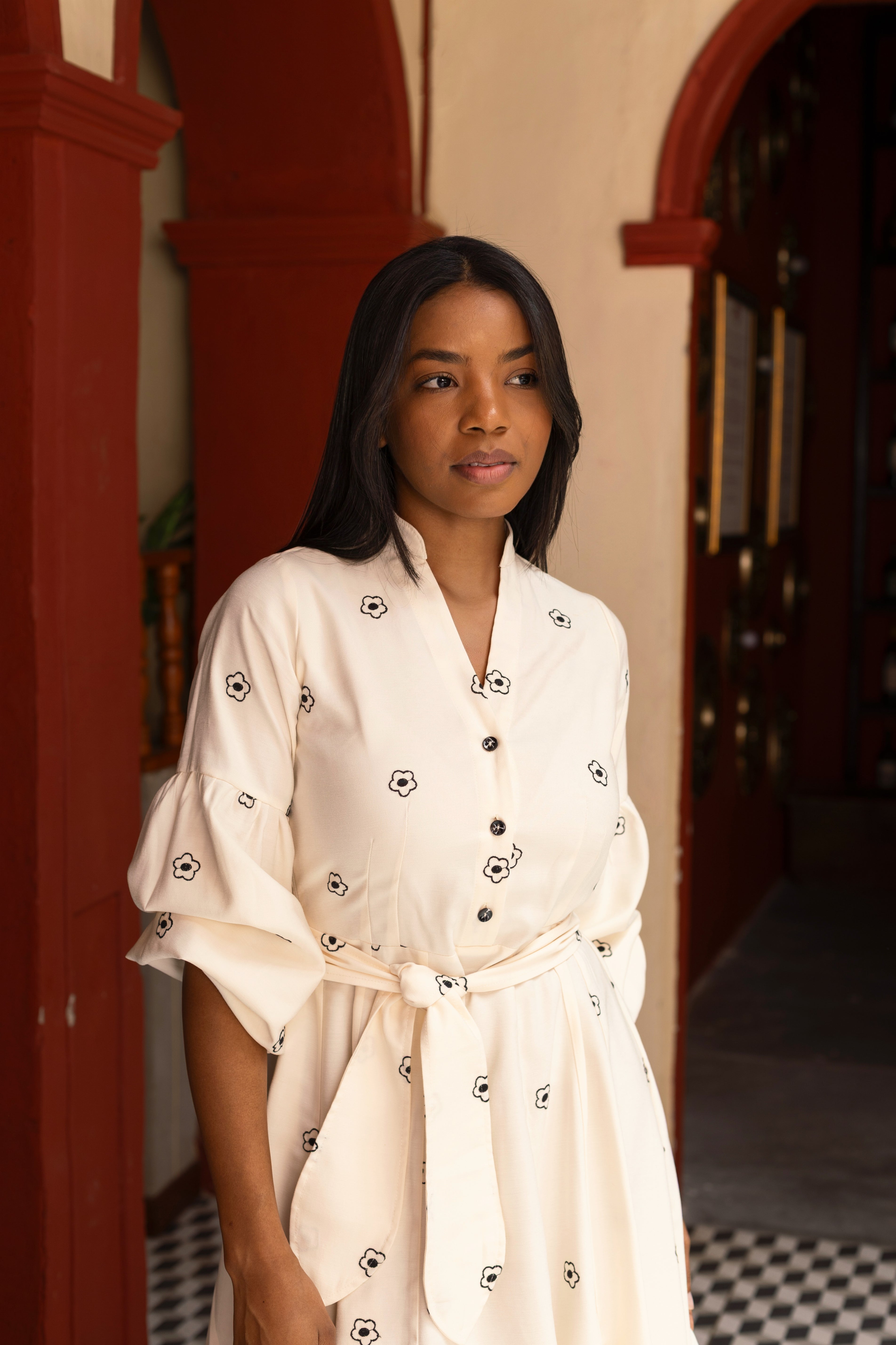VESTIDO COLONIAL MARFIL